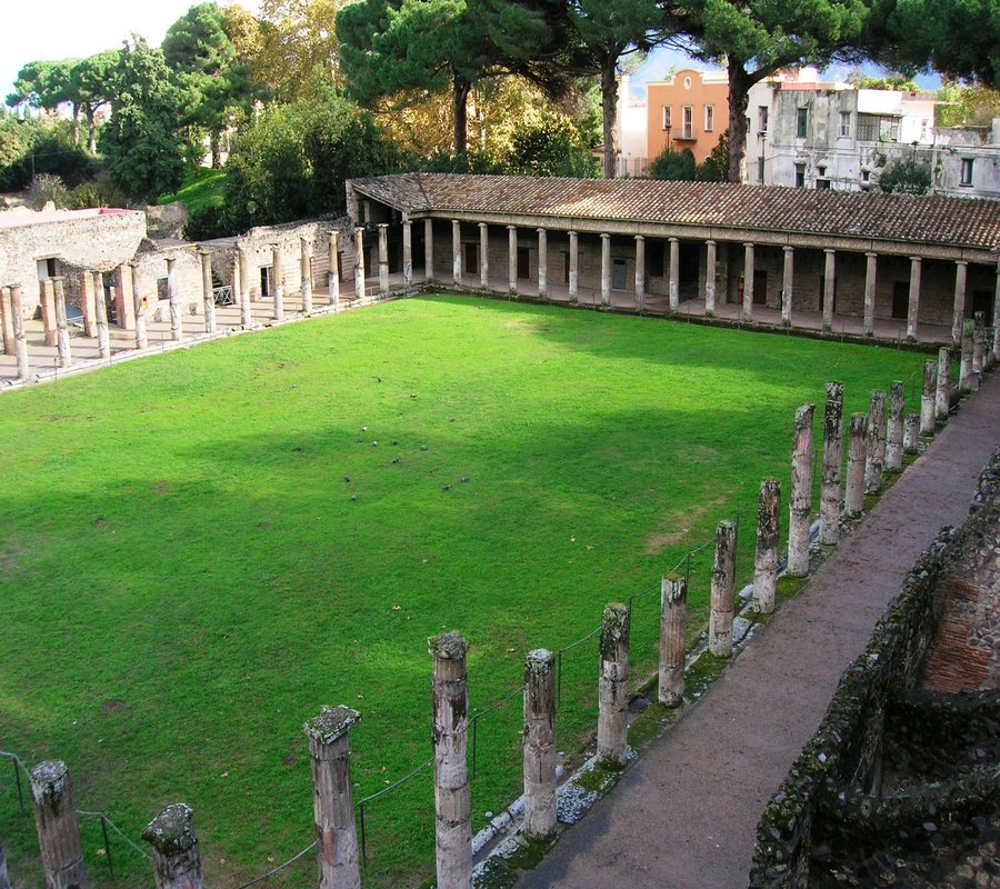 Quadriportico dei teatri, Pompei