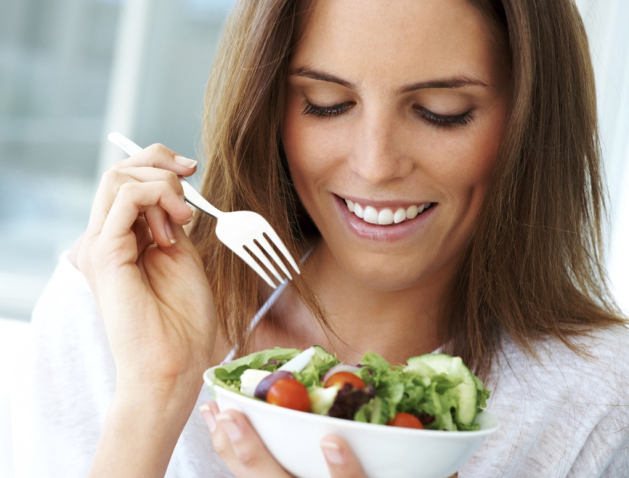 Mescolare diversi tipi di lattuga per un migliore effetto antiossidante.