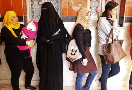 La varietà di abbigliamento delle donne egiziane